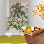 Unique Studio - Central Area